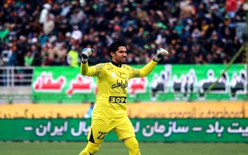 منصوریان نظر بازیکن جدایی طلب را تغییر داد