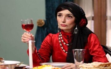 چهره دیدنی آتنه فقیه نصیری ۳۲ سال پیش در سریال «خانه سبز»