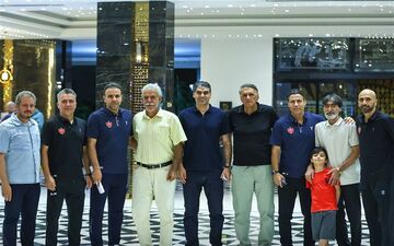 آشتی کنان در پرسپولیس با حضور منتقدان در اردو 