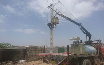 باد و بارندگی موجب شکستگی 51 تیر برق در چابهار شد