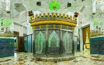 غبارروبی مضجع شریف جعفربن موسی الکاظم(ع) برگزار می‌شود
