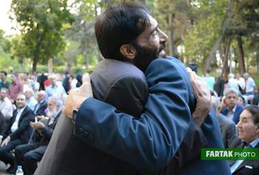 مراسم رونمایی از تندیس میرزا رضا کلهر