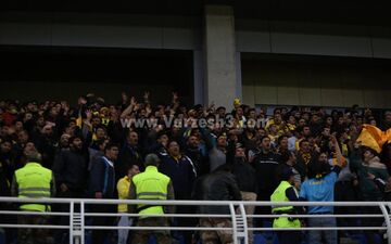  عروسی به کوچه هواداران سپاهان رسید (عکس)