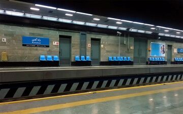  خانمی میانسال درایستگاه مترو از مرگ نجات یافت