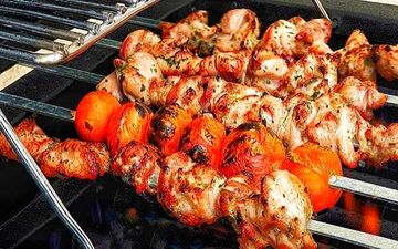 جوجه کباب عربی و فوق العاده خوشمزه رو این طوری بپز!
