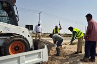 پاکسازی آلودگی نفتی در سواحل جزیره قشم به همت گروه انرژی پاسارگاد