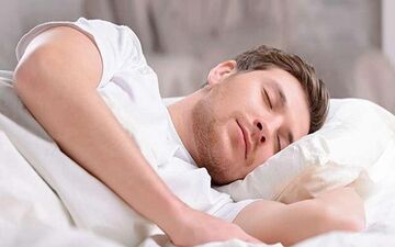 ۵ پیامد خطرناک کم‌خوابی که هرگز حدس نمی‌زنید
