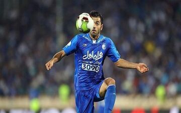 ستاره استقلالی به غیبت کاپیتان پرسپولیس در تیم ملی واکنش نشان داد