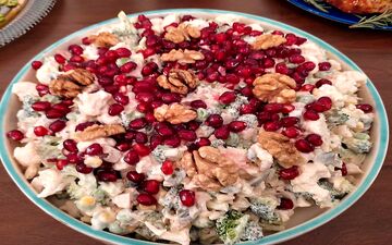 طرز تهیه سالاد گل کلم | خیلی خوشمزه س!