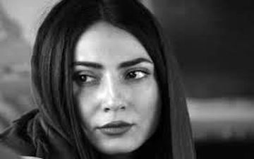 لباس مجلسی و براق خانم بازیگر در کنار همسر کارگردانش