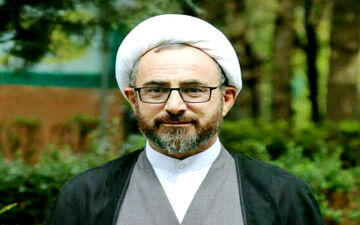 آیا در پاسداری از خون شهدا دنبال شایسته گزینی هستیم یا دنبال چینش نیروهایی که در انتخابات آینده رای جمع کن ما باشند؟