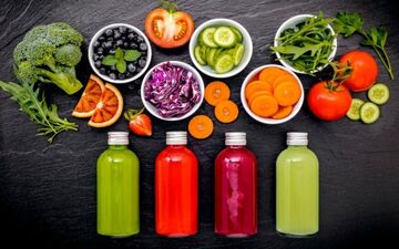 کدام آب میوه ها در رژیم لاغری را سریعتر می کنند؟