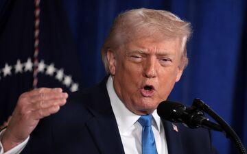 ترامپ: بعد از ایران تقریباً بلافاصله کنترل کوبا را به دست می‌گیریم