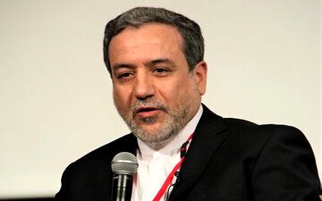 عراقچی: منتظر مشخص شدن نتایج رایزنی‌های مسئول سیاست خارجی اتحادیه اروپا هستیم
