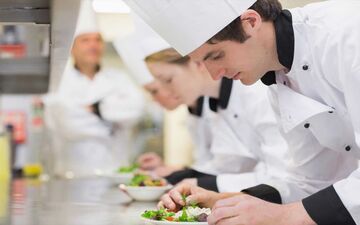 میخوای بدونی متولدین هرماه توی آشپزی چه مهارتی دارن؟ بیا تا بهت بگم