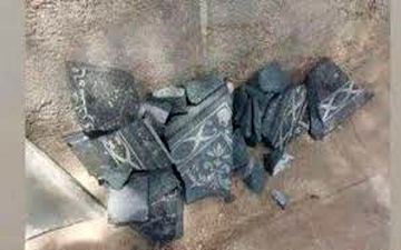 یک اتفاق زننده و بی‌سابقه در تاریخ انتخابات؛ تخریب سنگ مزار والدین رئیس ستاد انتخاباتی پزشکیان! +عکس