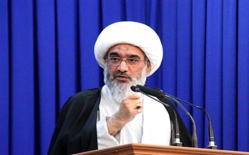 امام جمعه بوشهر: به دغدغه‌های معلمان باید توجه کرد