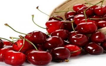 نرخ هر کیلو گیلاس ۱۰۰ هزار تومان
