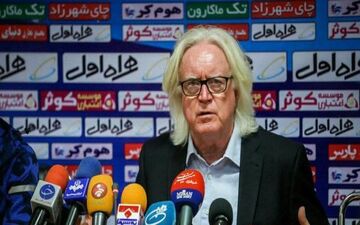 واکنش سرمربی ” استقلال ” به حاشیه های ایجاد شده میان دروازه بان های این تیم