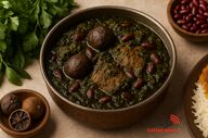 طرز تهیه قورمه‌سبزی خانگی؛ راز خوشمزگی مادربزرگ‌ها در یک خورشت اصیل ایرانی