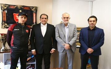 عجیب اما واقعی؛ عضو هیئت مدیره استقلال پول رضایت‌نامه سرمربی پرسپولیس را داد
