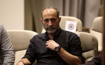 مرد مشکی پوش مشهدی ها به شهرداری نوشهر پیوست 