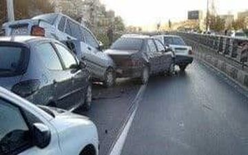  تصادف زنجیره ای در محور اسلام آبادغرب 3 زخمی به جا گذاشت