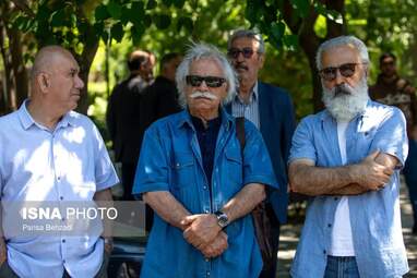 وداع هنرمندان با بهناز نازی؛ پیکر بازیگر سینما و تئاتر در پهنه رودکی بدرقه شد