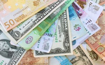 جدول نرخ ارزها در دوشنبه ۱۵ تیرماه/ دلار در بازار آزاد چند؟