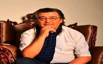 همچنان فیزیوتراپی می شوم/کاری به من پیشنهاد نمی‌شود
