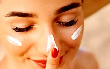 در خانه هم باید ضد آفتاب بزنیم؟

