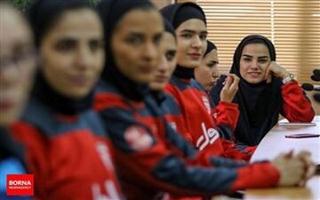  شغل می‌خواهیم؛درخواست دختران فوتسالیست از ابتکار
