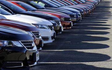  کاهش 67 درصدی شمار و ارزش خودروهای سواری وارداتی در بهار