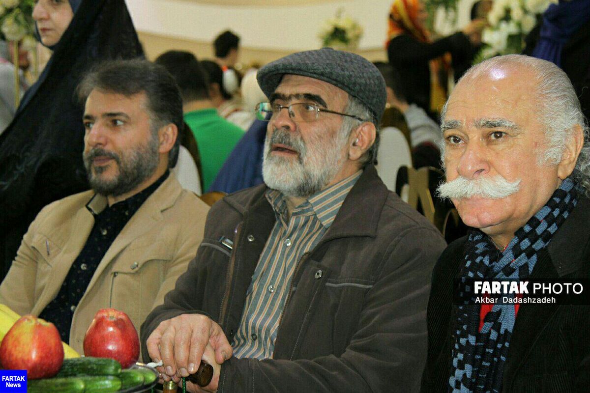 گزارش تصویری یلدای مهربانی بازیگران و پیشکسوتان فوتبال و کودکان اوتیسم