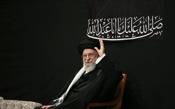 رهبر انقلاب امشب، خطاب به آقای محمود کریمی فرمودند: اگر خسته نمی‌شوی «ای ایران» بخوان! + ویدئو 