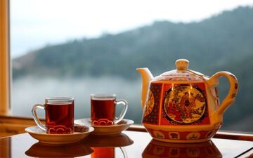 هر روز چای را با تکه ای کوچک شکلات تلخ بخورید؛ به این دلیل