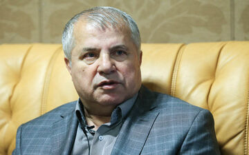 انتقاد شدید علی پروین از عادل فردوسی پور