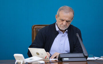 پزشکیان: کتاب، مهم‌ترین زبان برای دستیابی به صلح و تفاهم انسانی است