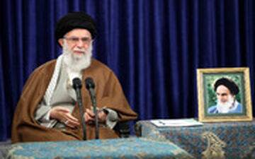 کاپشن‌ خارجی که با آن به کوه می‎رفتند!