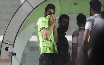 تمرین پرسپولیسی‌ها در باران و طوفان
