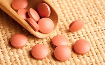 بیش از حد مصرف کردن آهن باعث چه اتفاقی می شود؟ | علائم مسمومیت با آهن