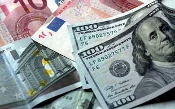 قیمت دلار و یورو در صرافی ملی امروز یکشنبه ۴ آبان۱۴۰۴/ افزایش قیمت دلار