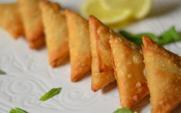 سمبوسه جنوبی اصیل و ترد، طعمی که یادآور جنوب است | دستور پخت خانگی