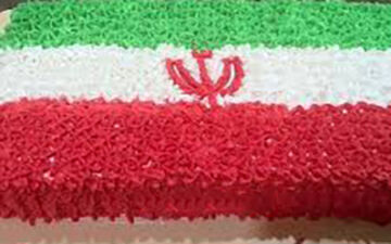 پخت کیک ۱۲۰ کیلویی به رنگ پرچم ایران + فیلم 