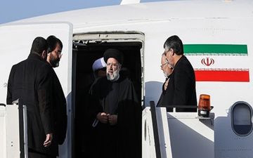 
رئیسی وارد خراسان شمالی شد