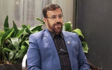 خبرنگاران در توسعه فارس نقش دارند؛ استاندار بر نقش رسانه تأکید کرد