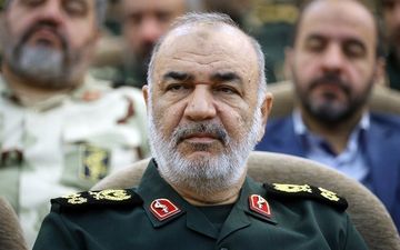  فرماند کل سپاه: ‌فوق‌العاده قدرتمند شده‌ایم‌ / از آرایش جنگی دشمن‌ در هیچ صحنه‌ای نمی‌ترسیم‌