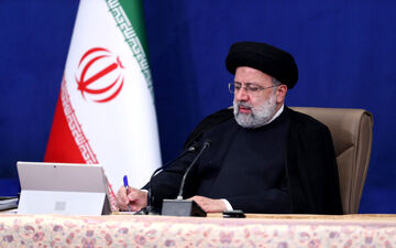پیام تبریک رئیسی به‌مناسبت آغاز سال نو میلادی