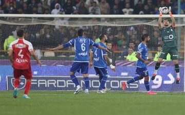  پرسپولیس با ترس بازی کرد، VAR هم پنالتی را ندید!