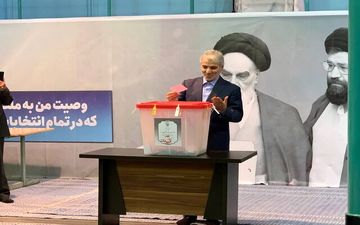 نوبخت در انتخابات شرکت کرد

